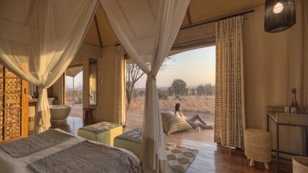 camps & lodges 4 Annual Great Migration River Crossing