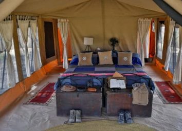 Summit Lake Natron Camp | Sassabi Expeditions